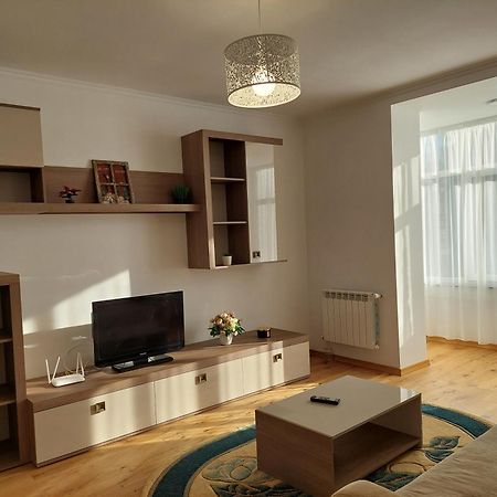 Trandafirului Residence Central 수체아바 외부 사진